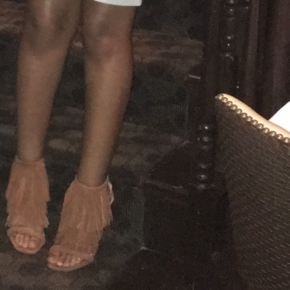 Steve Madden Fringly Heels-Brown size 9 - Picture 2 of 5